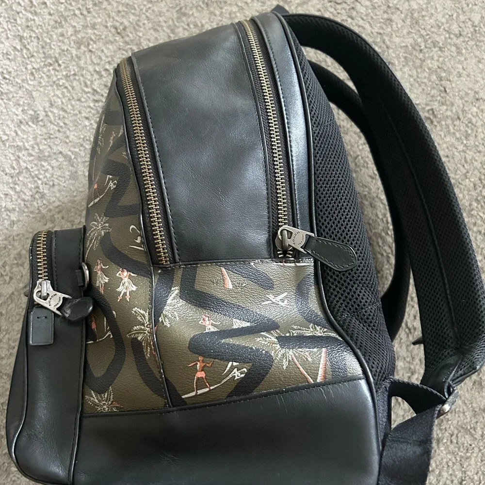 Coach Keith Haring Backpack Preowned - Picture 4 of 9